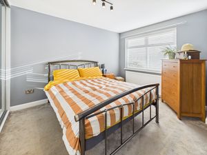 Bedroom- click for photo gallery